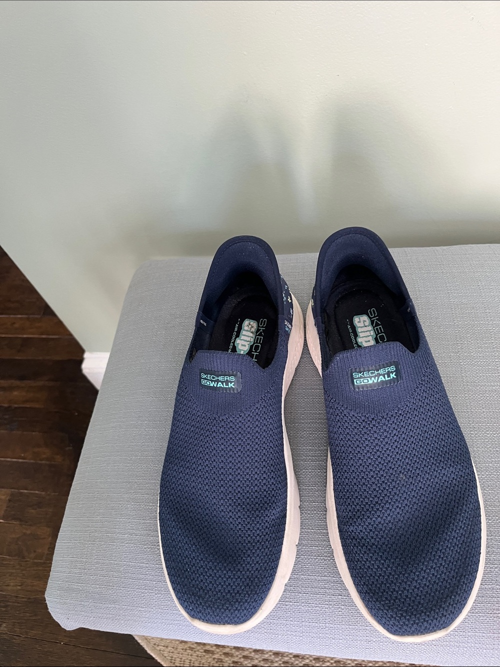 Skechers GOwalk Womens Slip-On Sneakers - Navy